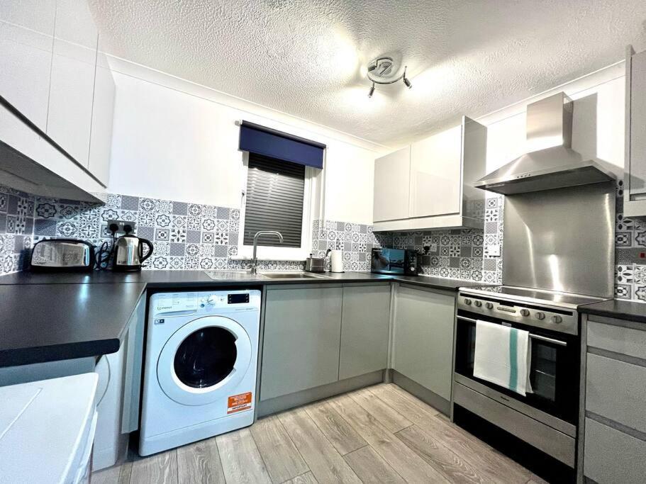 Fab Oxford City Centre Apartment Sleeps 6 With Экстерьер фото